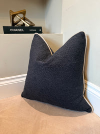 Black Boucle 20”