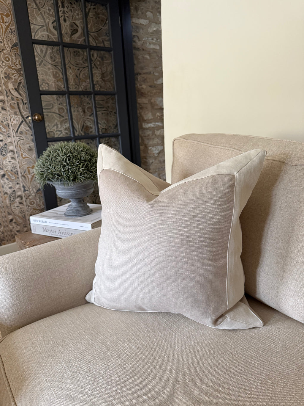 Kingham Taupe
