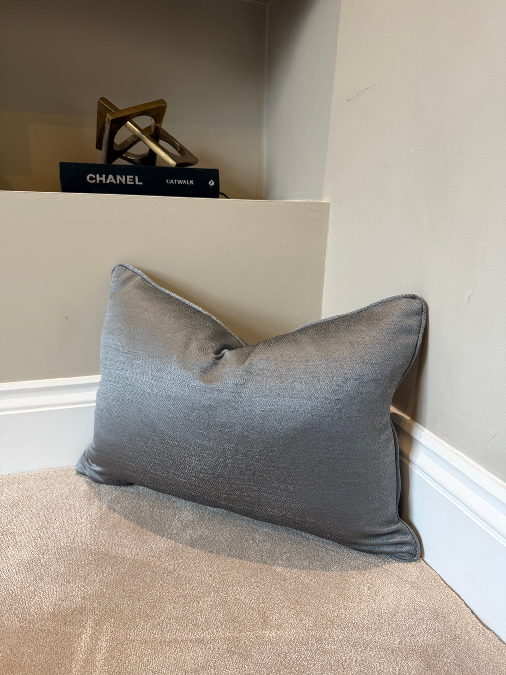 Grey textured large rectangle