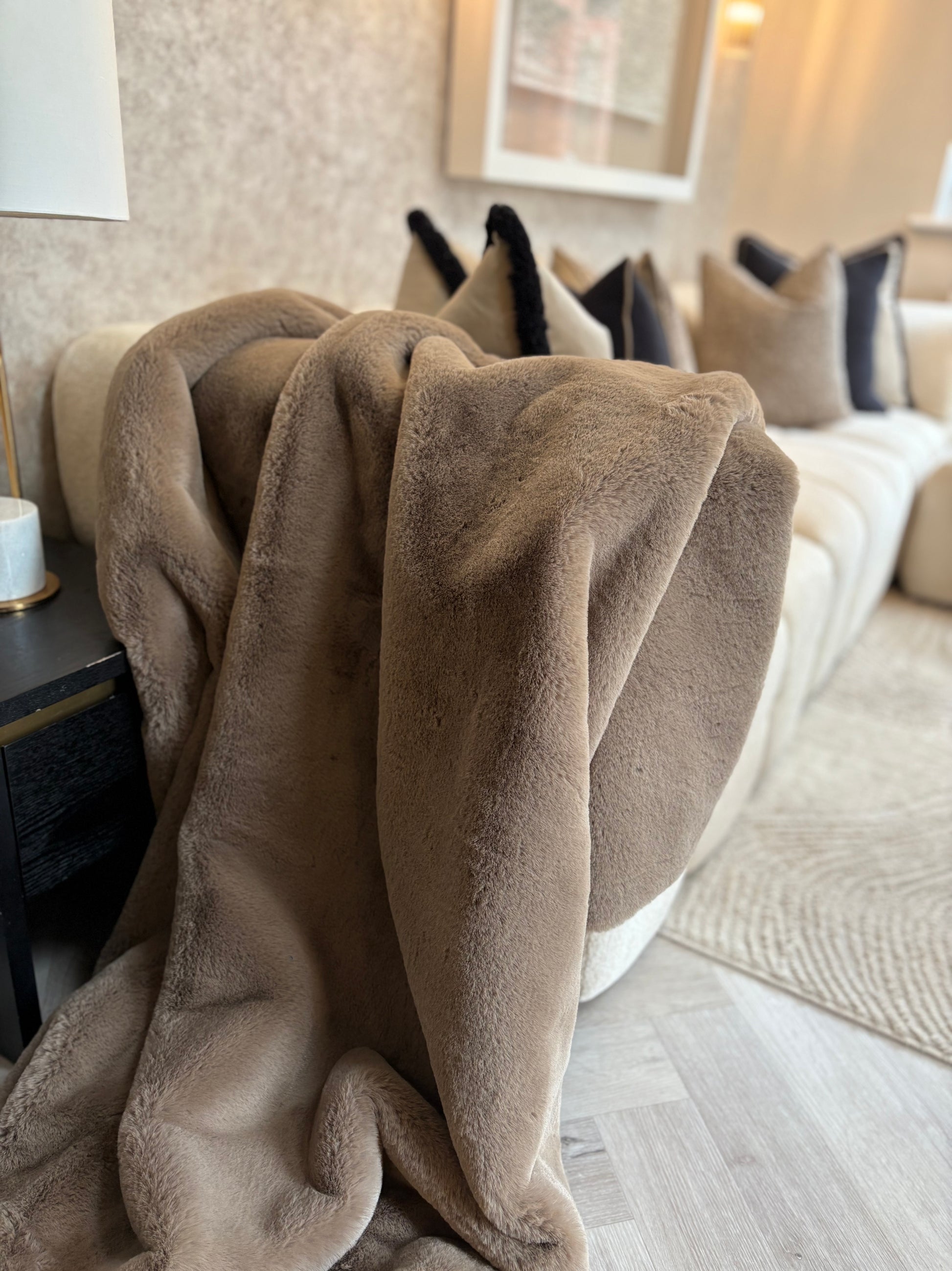 Fawn luxury faux fur throw limited edition