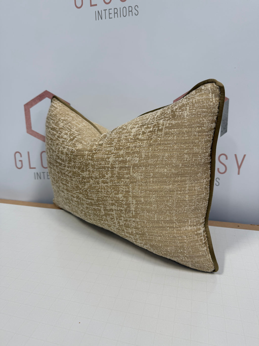 Savoye gold medium rectangle