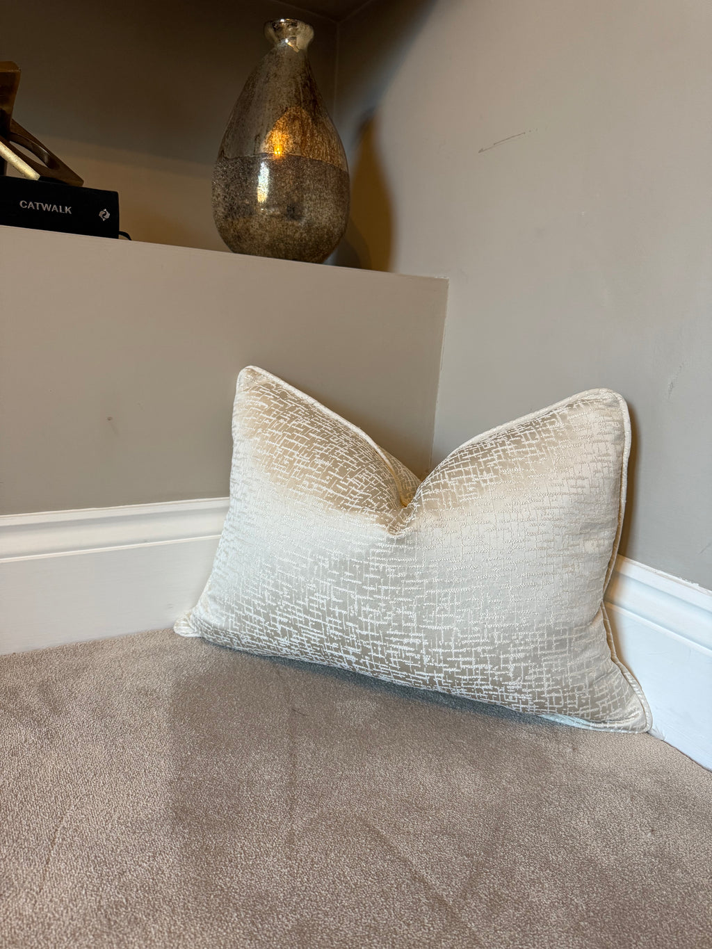 Medium rectangle savoy cream