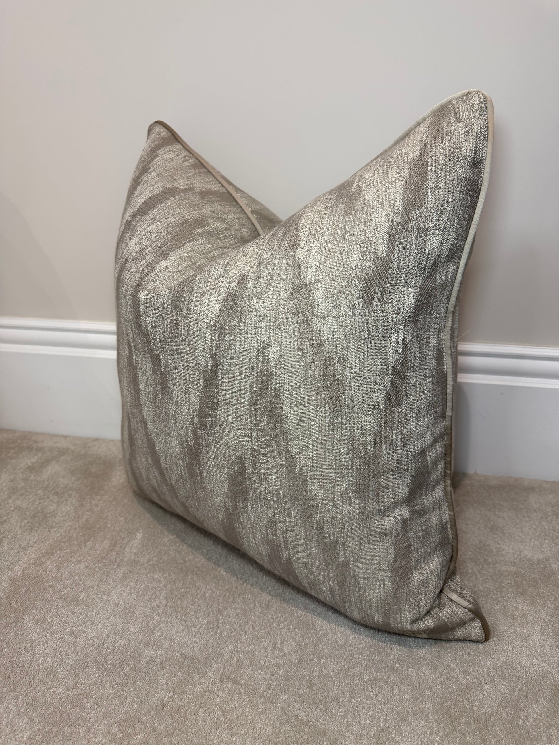 Mabel 22” cover only