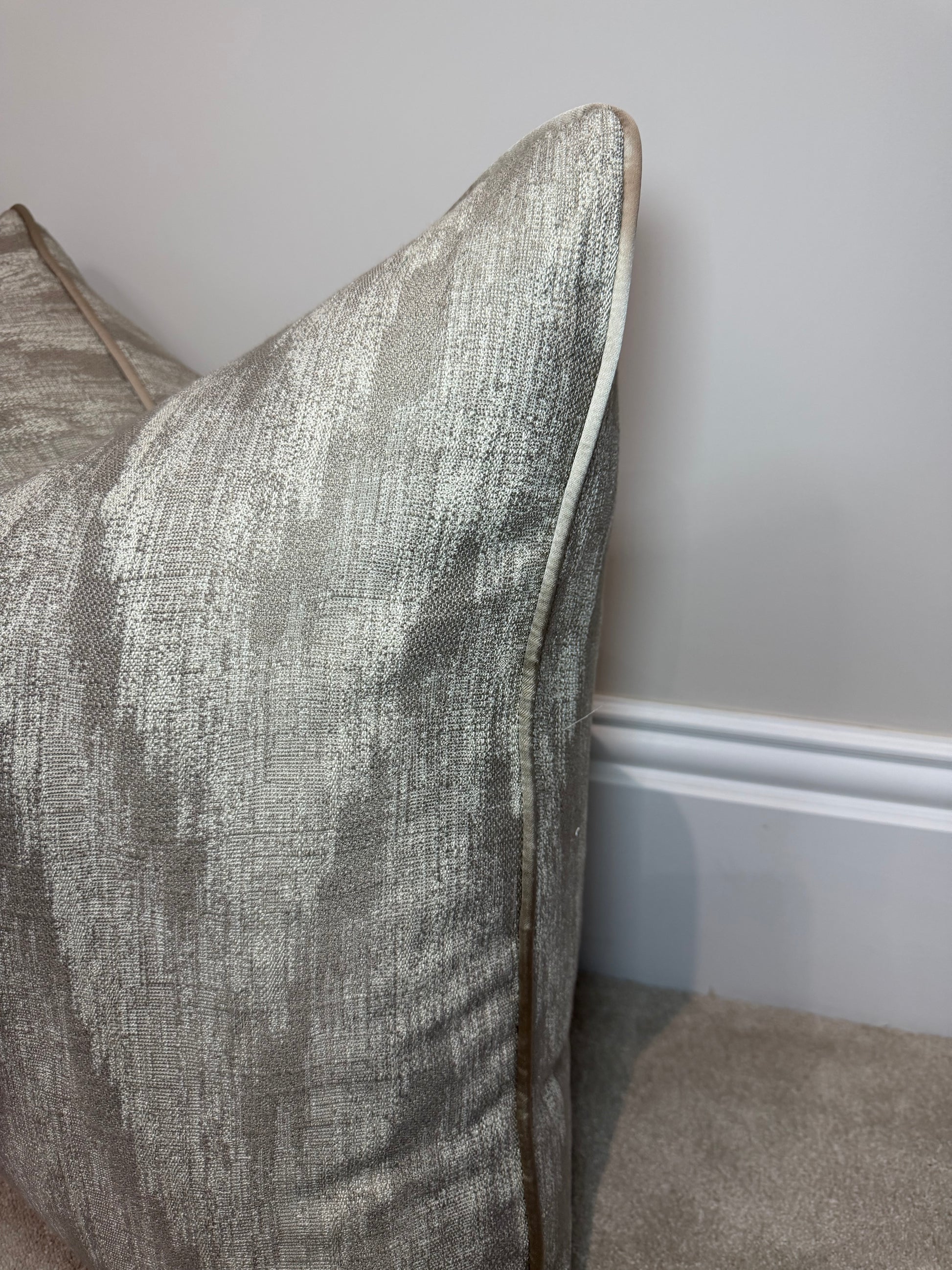 Mabel 22” cover only