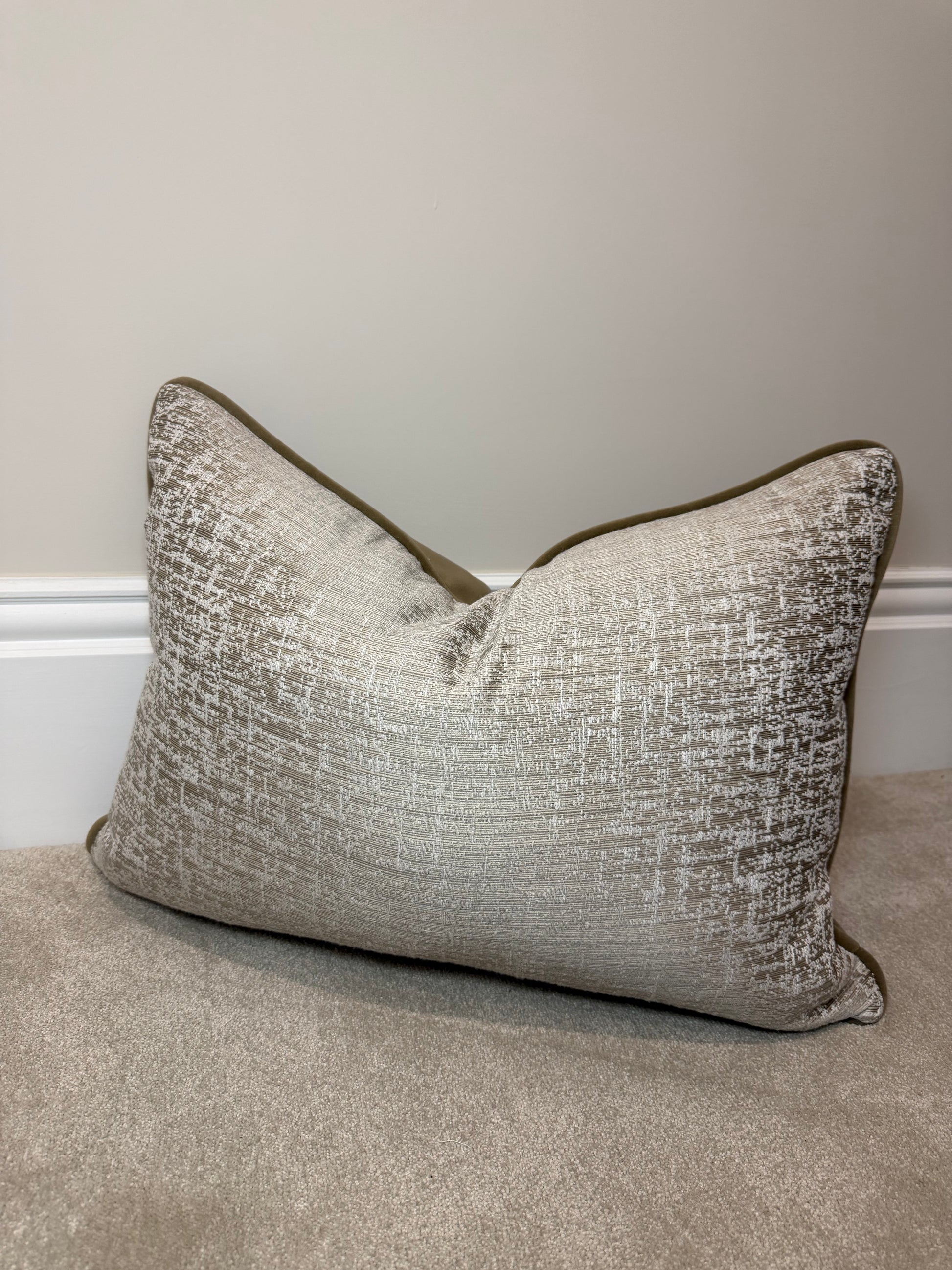 Hallie large rectangle cover