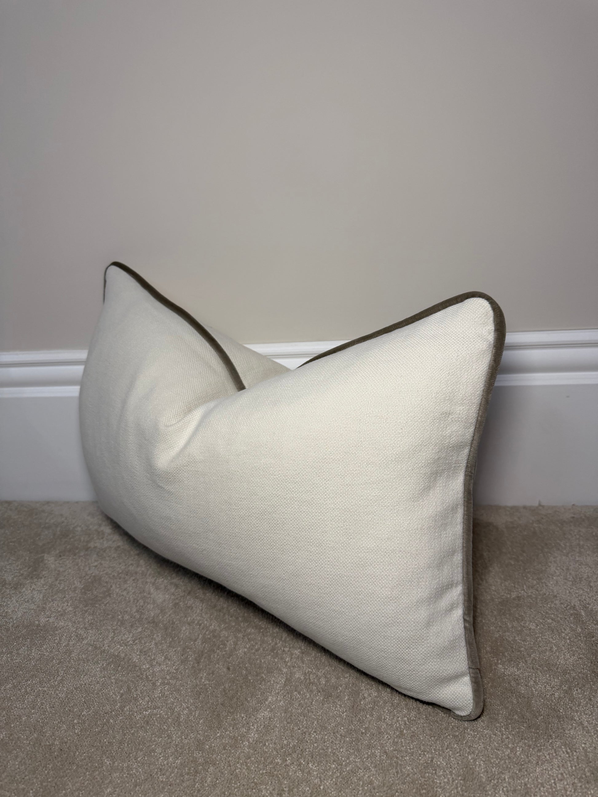 Grace linen rectangle medium cover