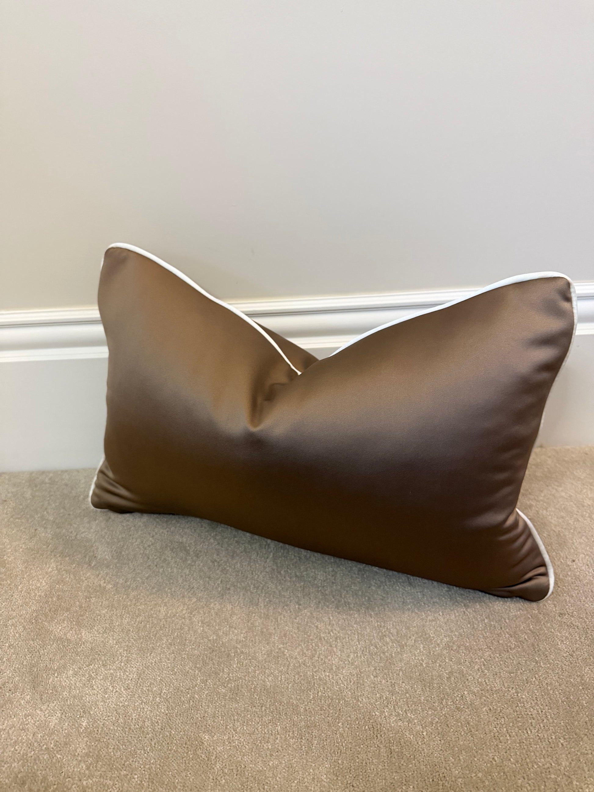 Hazel sateen medium cover