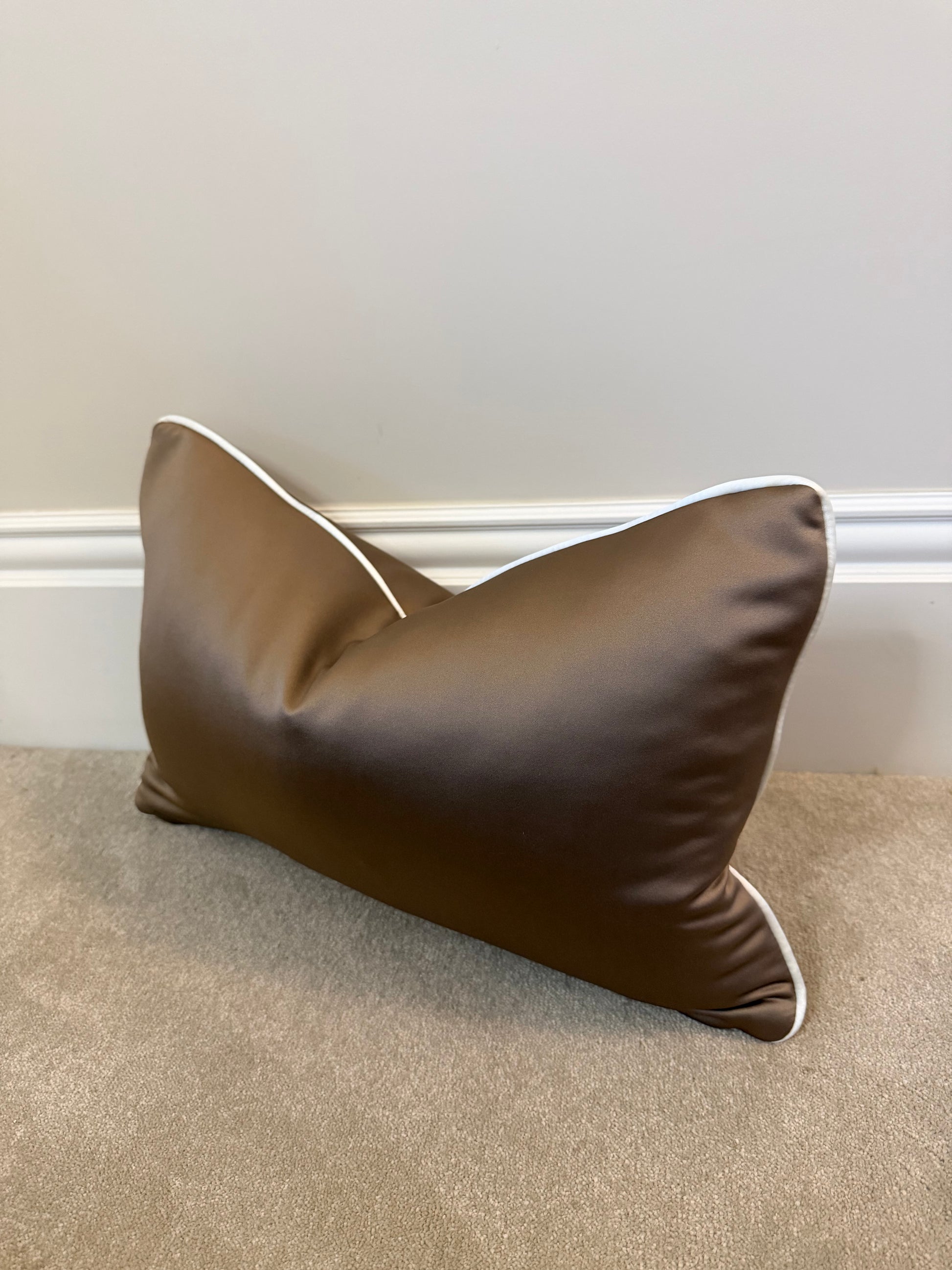 Hazel sateen medium cover