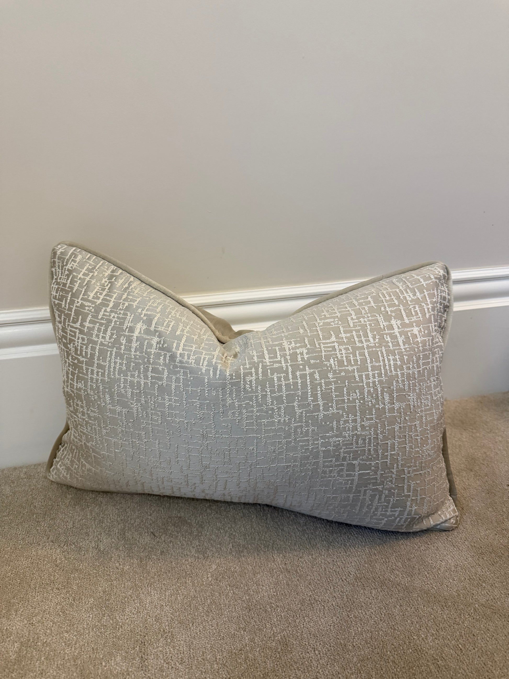 Savoy medium rectangle