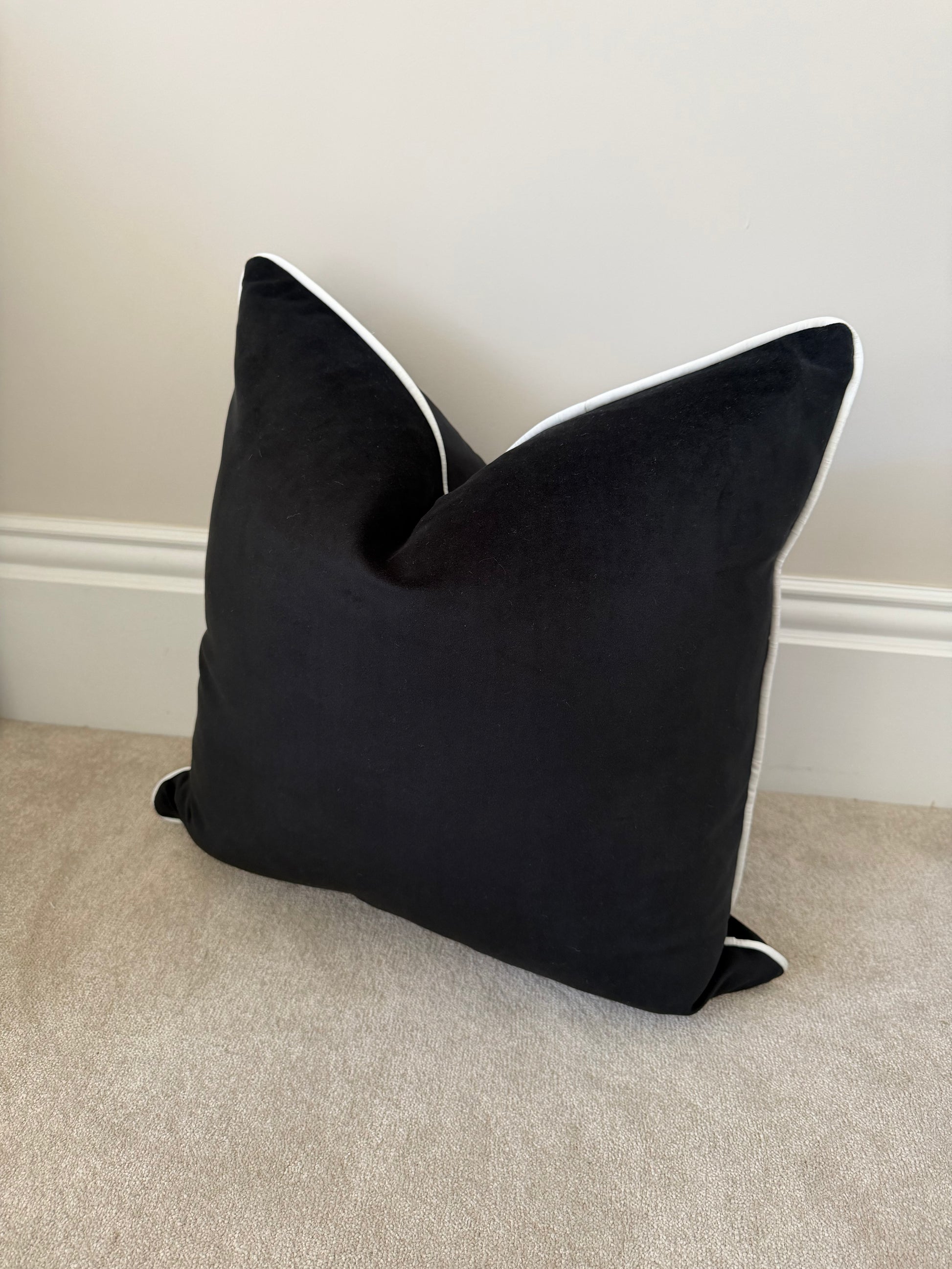 Black 20” white piping cover