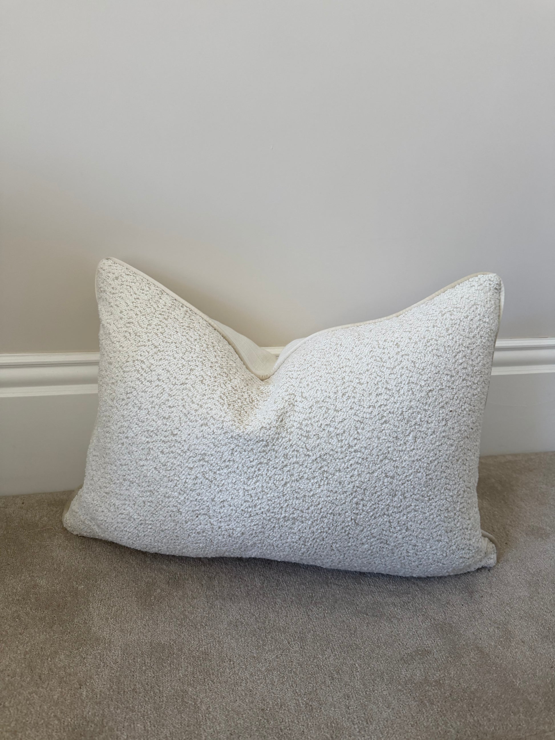 Boucle Ivory large rectangle cover