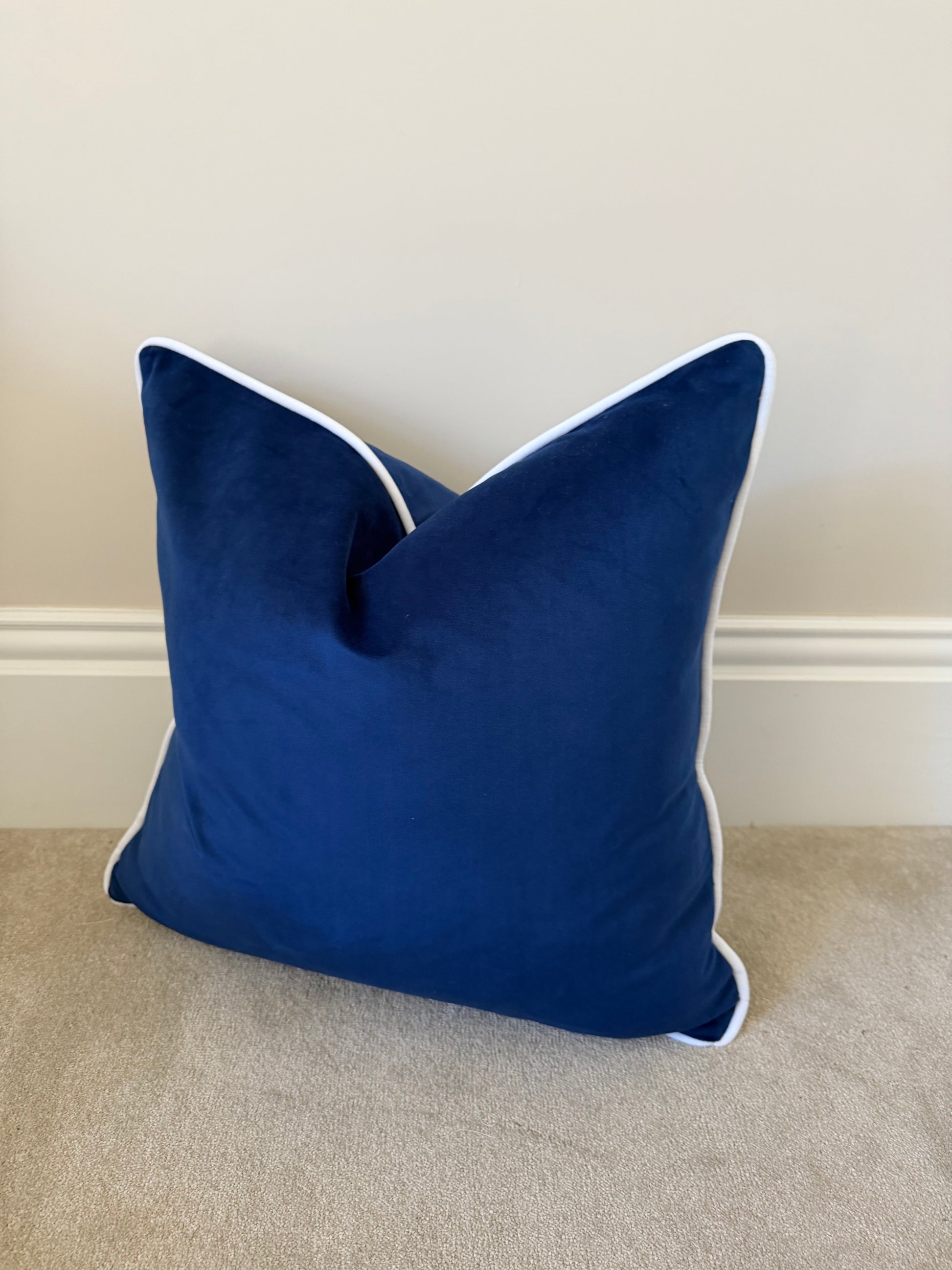 Blue velvet white piping 20” cover