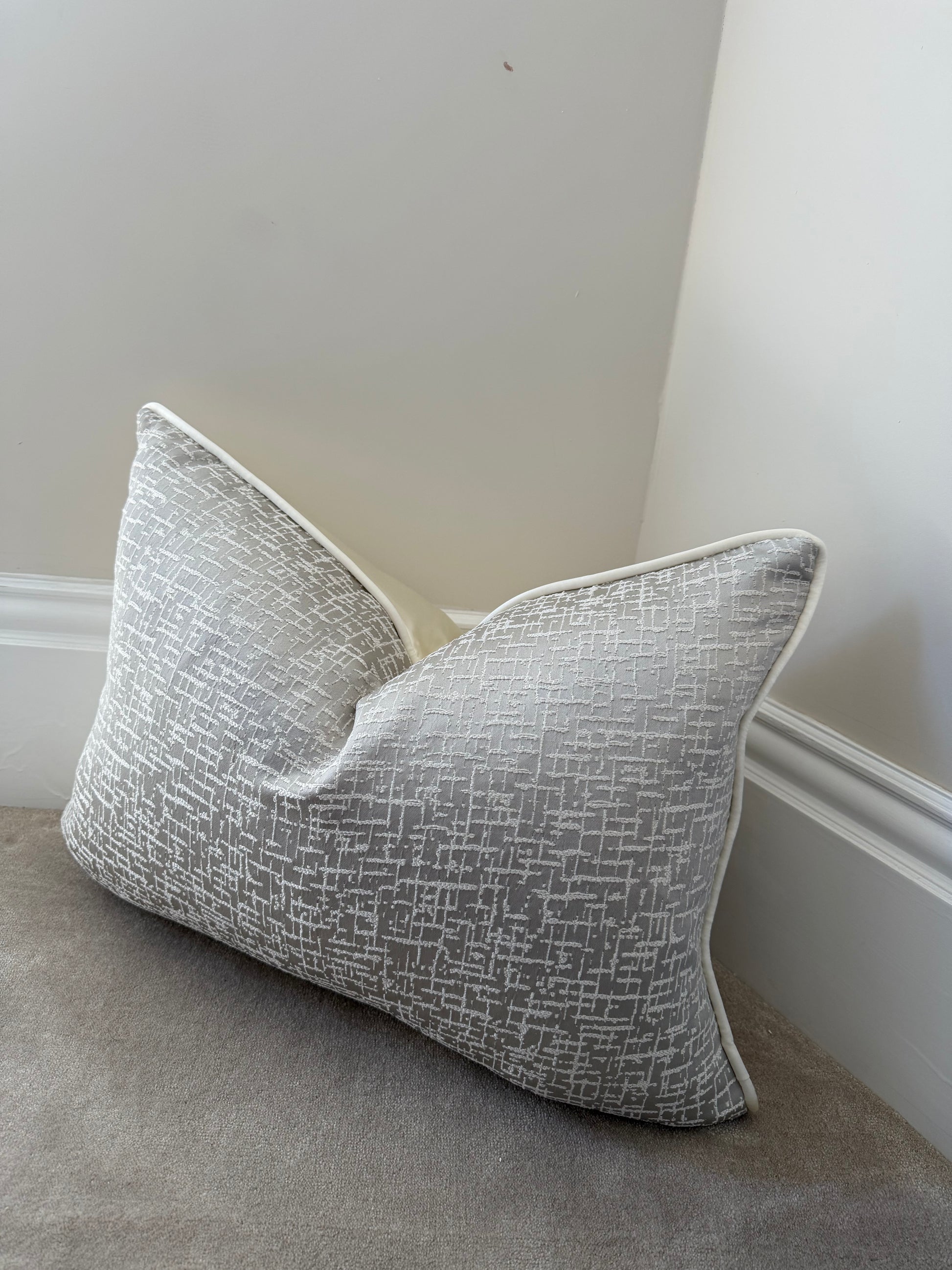 Savoy Greige and ivory large rectangle cover