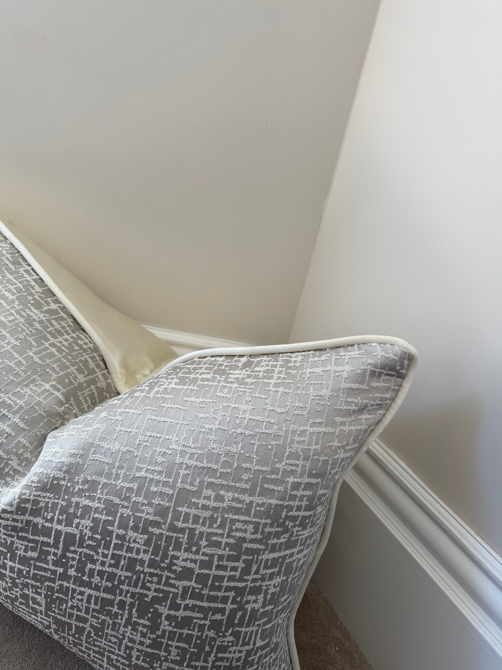 Savoy Greige and ivory large rectangle cover