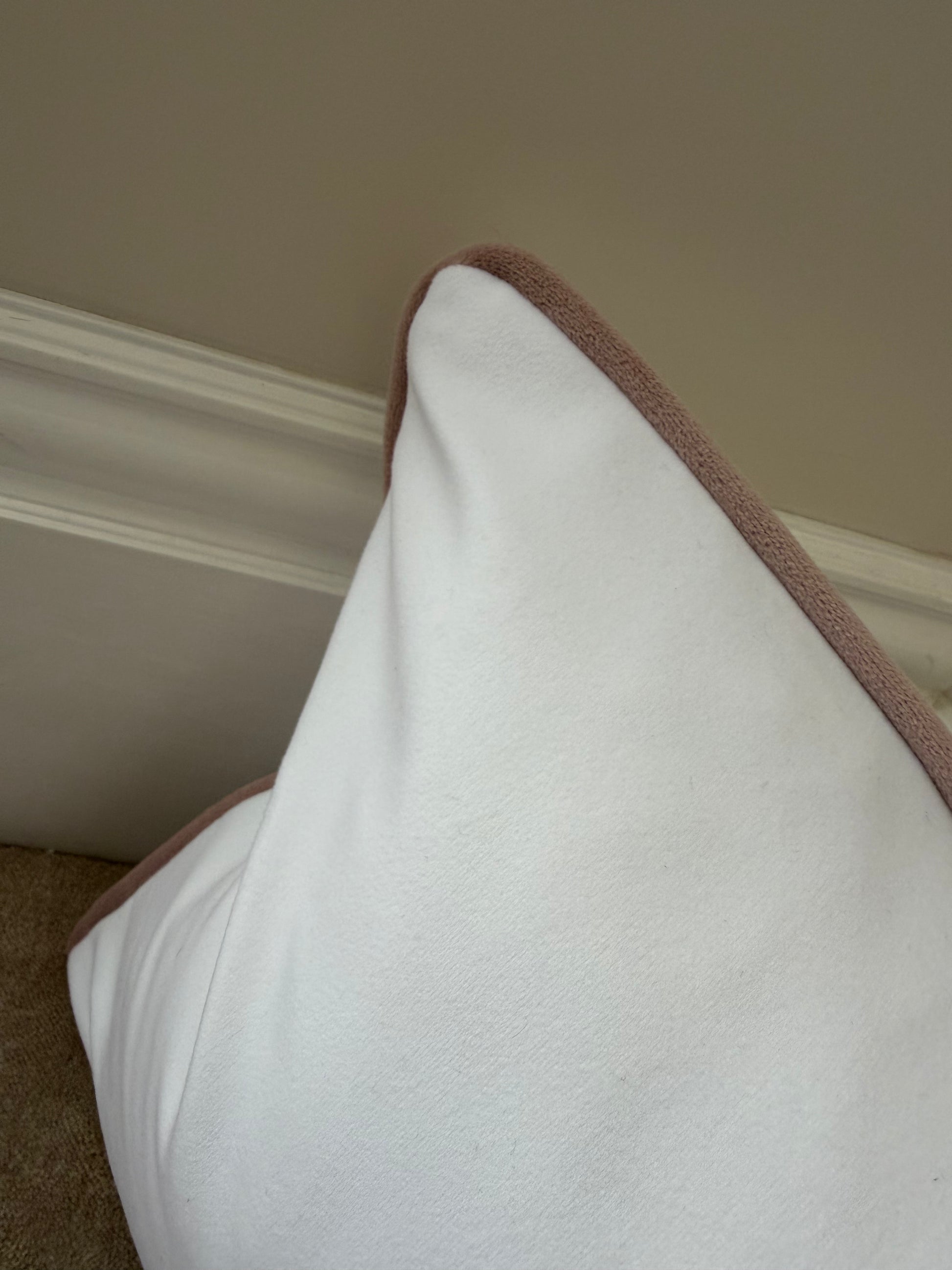 White medium rectangle pink piping