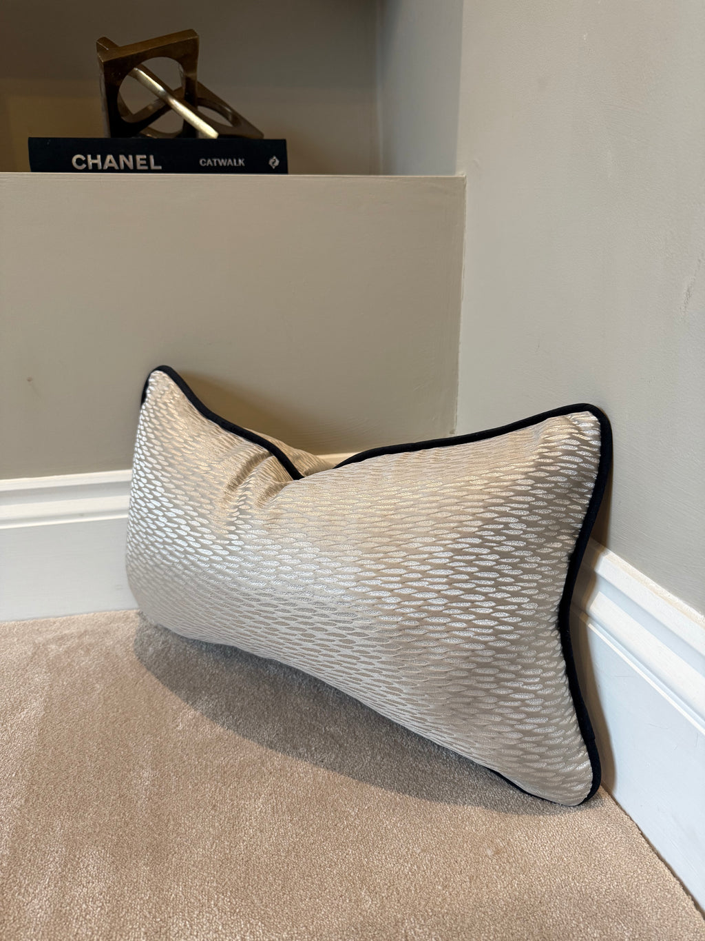 Raine Taupe Rectangle medium