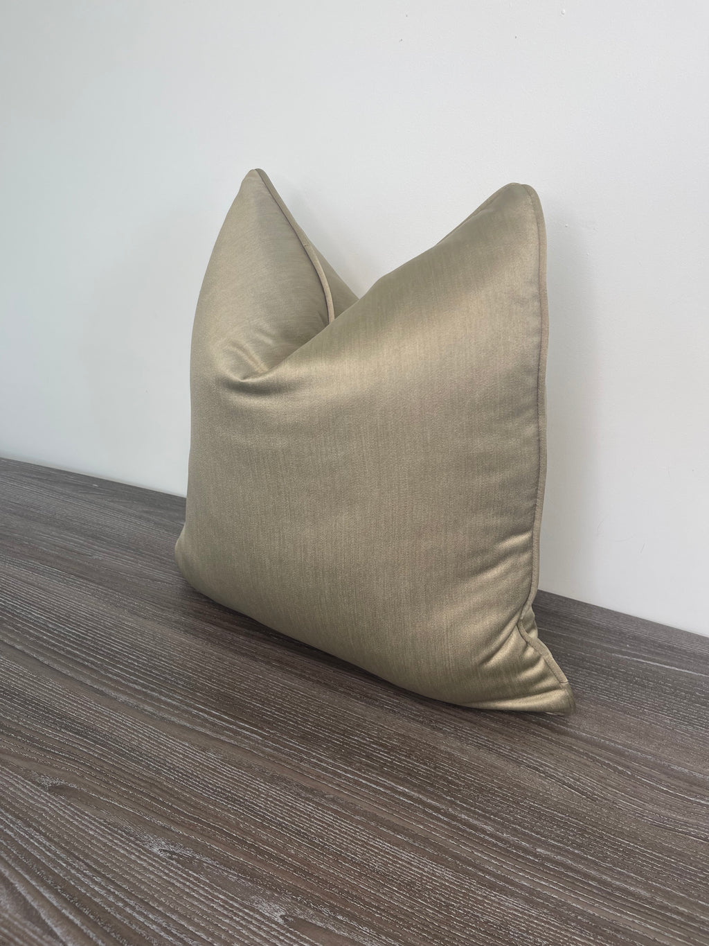 Caitlin - Bronze 20”